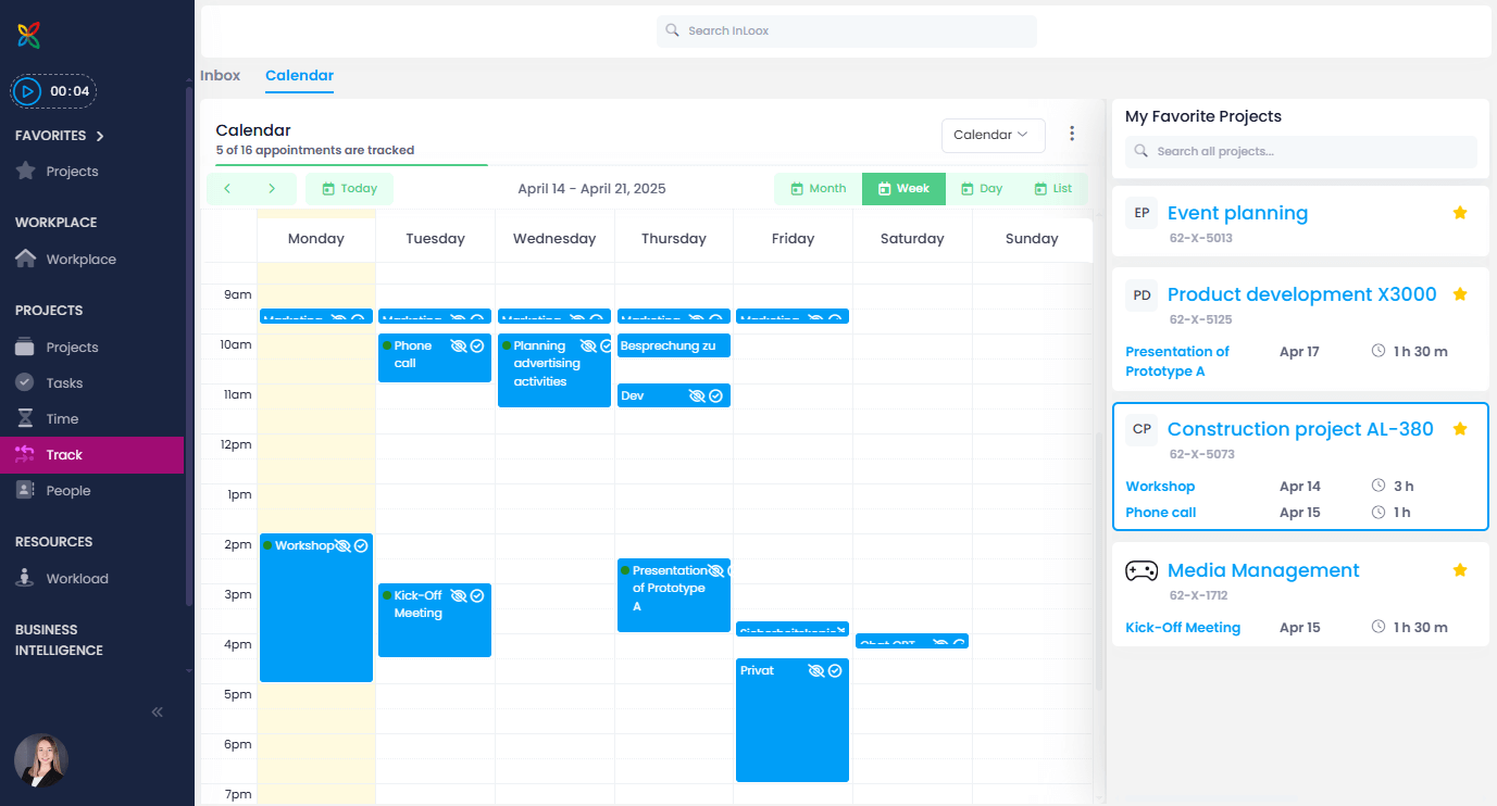 Calendar view for tracking time entries